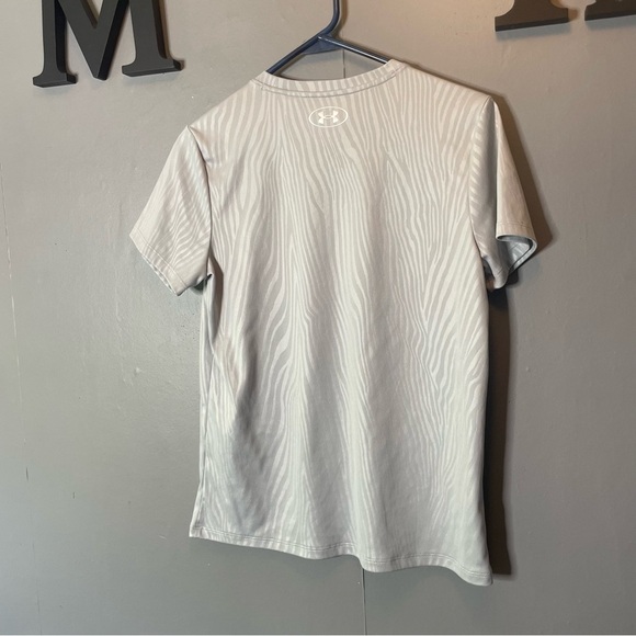 Under Armour Gray grain pattern short sleeve T-Shirt size small - Picture 5 of 7